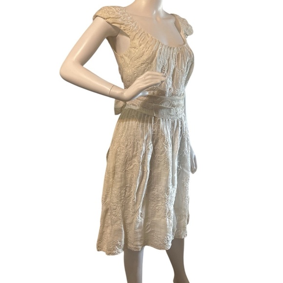 Adrianna Papell Vintage Women's
Ivory Cream - Picture 4 of 9